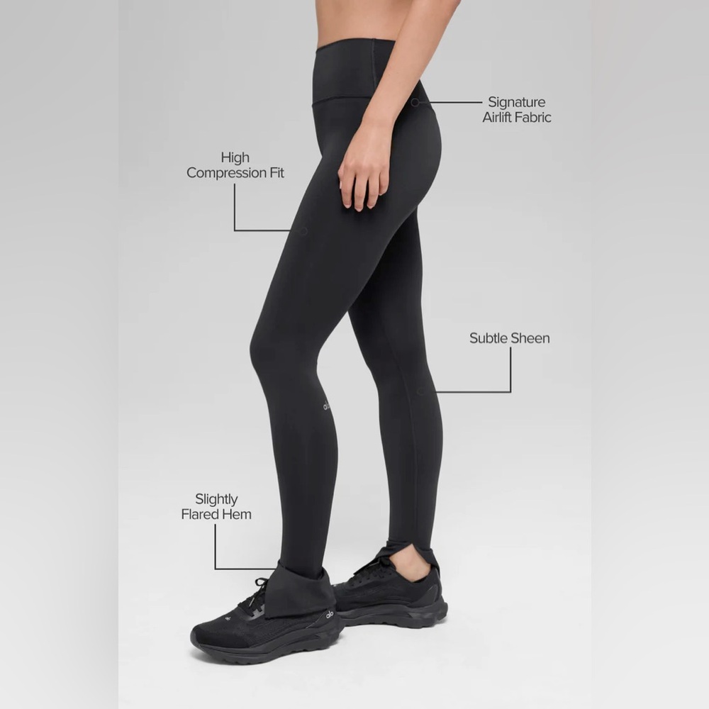 Alo Yoga Airlift High-Waist Elongated Legging — Black Size XS ✨ - Picture 2 of 9